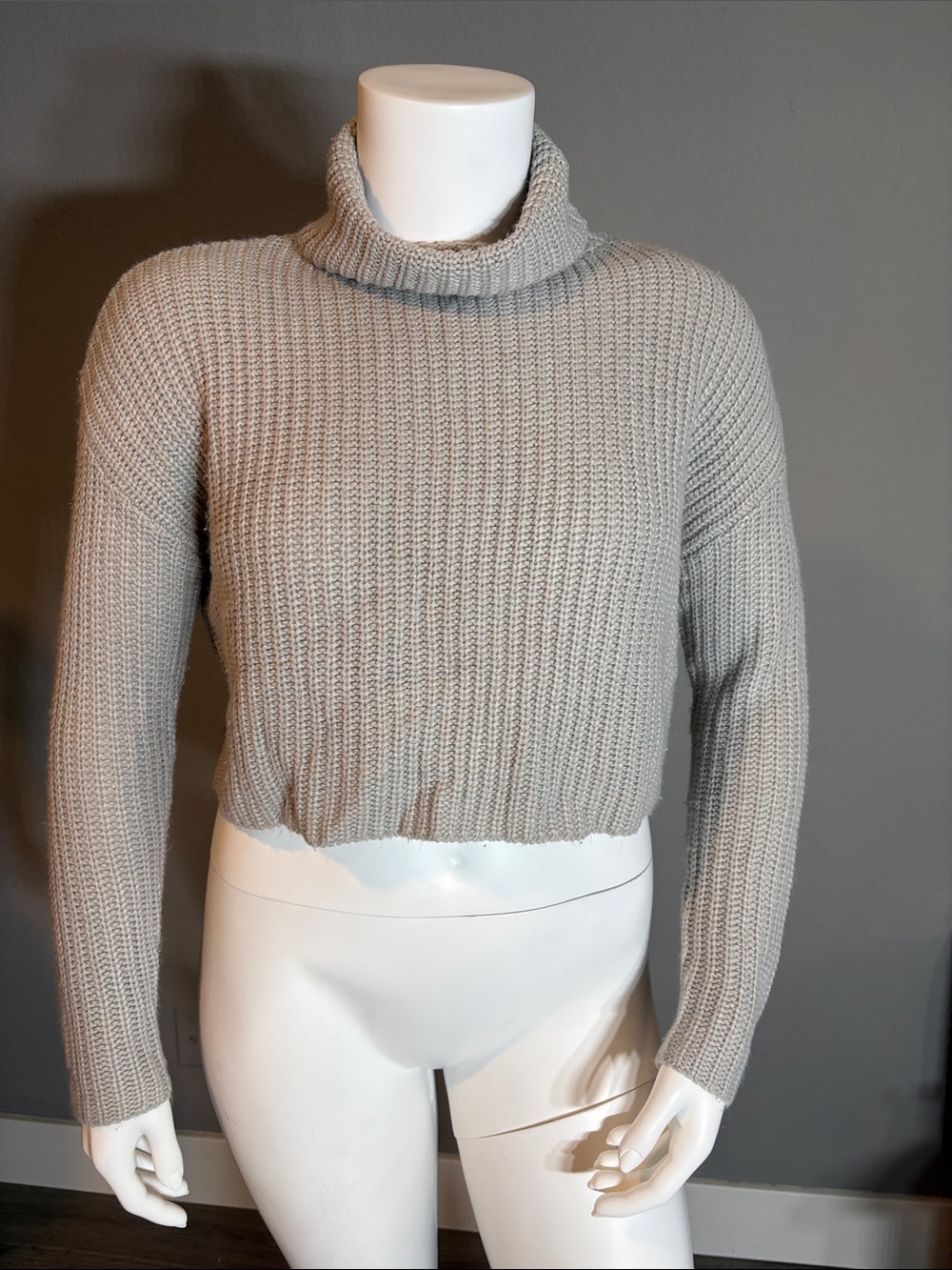 Windsor Cropped Cowl Neck Sweater - Light Gray